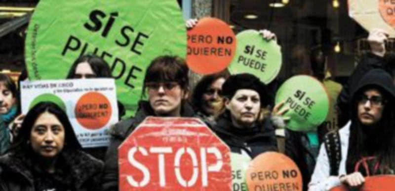 La nueva estrategia de la PAH alcanzó su punto culminante el pasado viernes cuando ‘sitió’ el hogar de la vicepresidenta