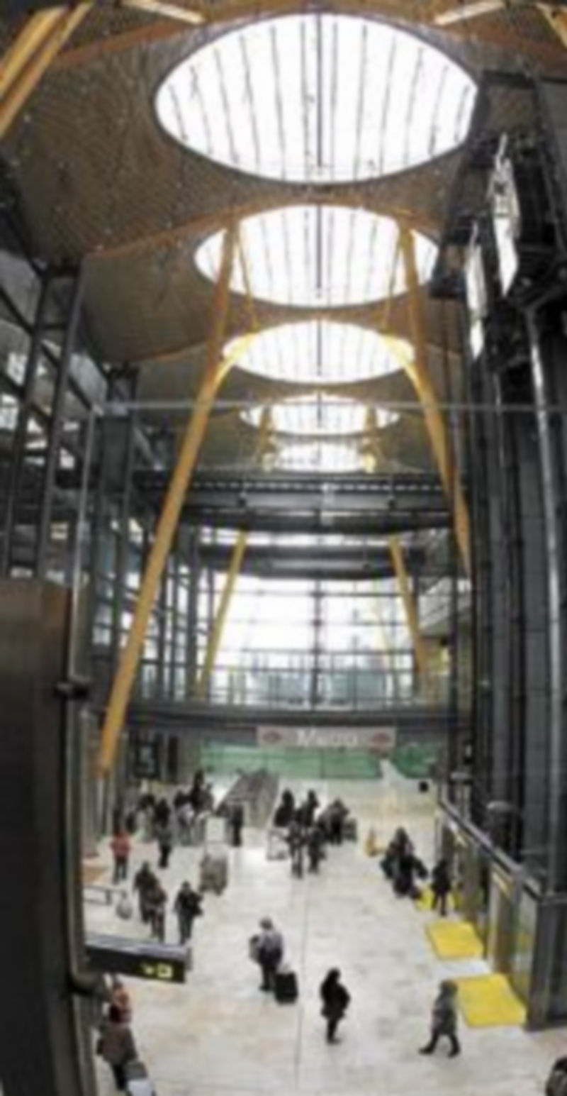 La T-4 presentó un aspecto de absoluta normalidad durante la jornada de ayer