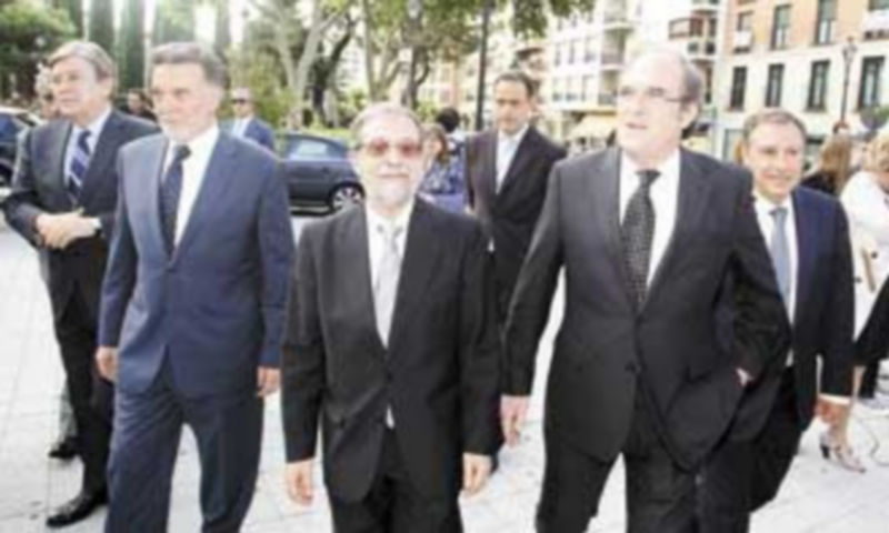 Gabilondo reivindica la «bondad» de la literatura de Miguel Delibes 1 Fernández Santiago (i)