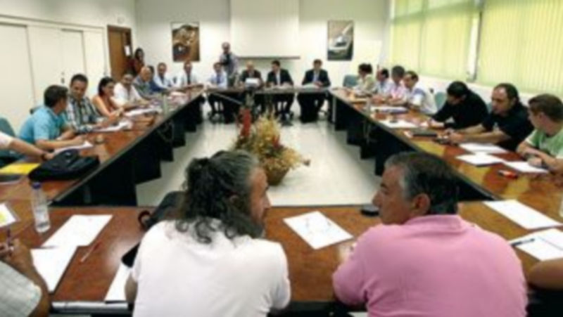 Comisión Negociadora de Renault y los sindicatos celebrada a finales del pasado mes de agosto. / ICAL
