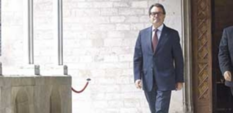 Artur Mas momentos antes de la reunión que mantuvo con los representantes sindicales de SEAT. / EFE