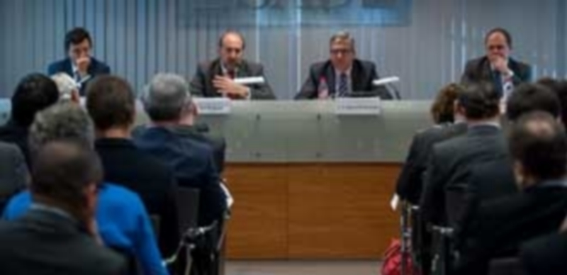Los fondos soberanos invirtieron en España 4.600 millones durante 2014 1 Los creadores del estudio mostraron los resultados en rueda de prensa. / E. P.
