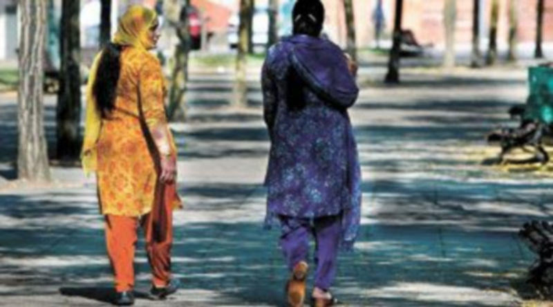 La población inmigrante en Vic ha pasado del seis al 25 por ciento del total de los ciudadanos en nueve años. / Efe