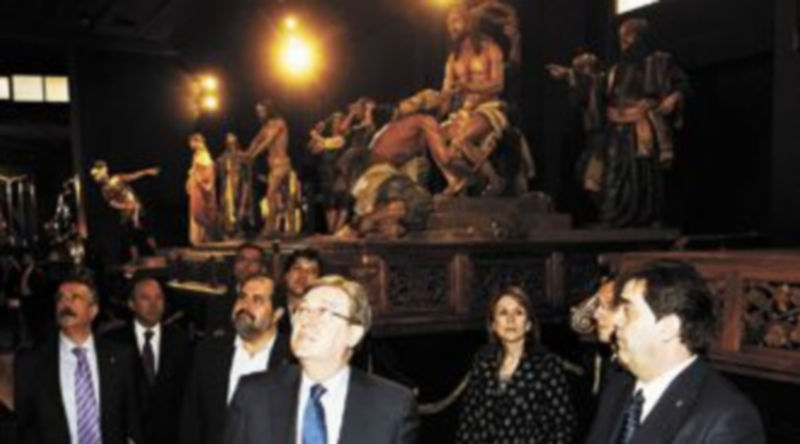 José Manuel Fernández Santiago presentó el libro ‘La Semana Santa en Castilla y León’ y visitó el Museo de Semana Santa de Zamora. / Ical