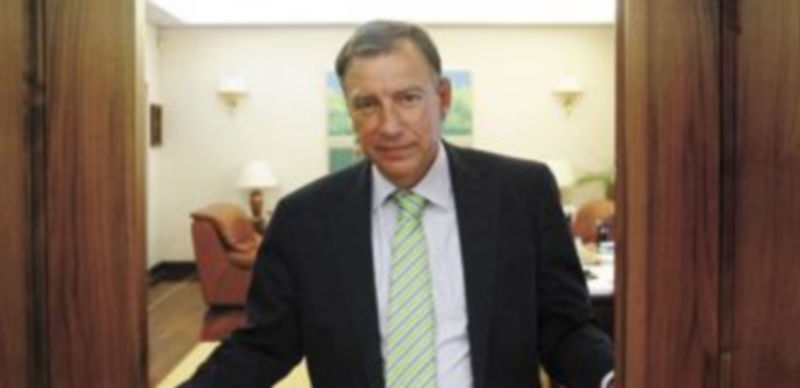 El consejero Juan José Mateos abre las puertas de su despacho en la sede de Monasterio de Prado. / Ical.