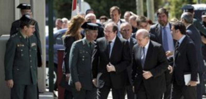 El presidente de la Junta y el ministro del Interior reinauguran la Comandancia de la Guardia Civil en Burgos. / Ical.