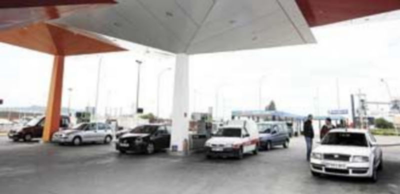 El descenso en la recaudación de los impuestos sobre los hidrocarburos