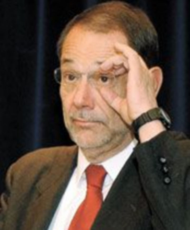 Aunque aparentemente Solana iba a dejar la política activa