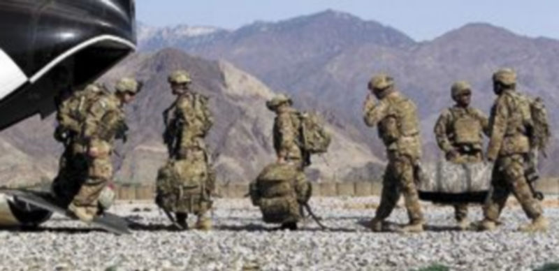 La suspensión del programa de reclutamiento de agentes locales llega después de varios ataques que han causado más de 50 fallecidos. / Reuters