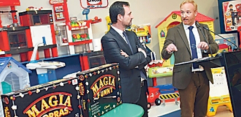 España pierde 167 millones de euros anuales por los juguetes falsificados 1 El presidente de la Oficina de Armonización del Mercado Interior (OAMI)