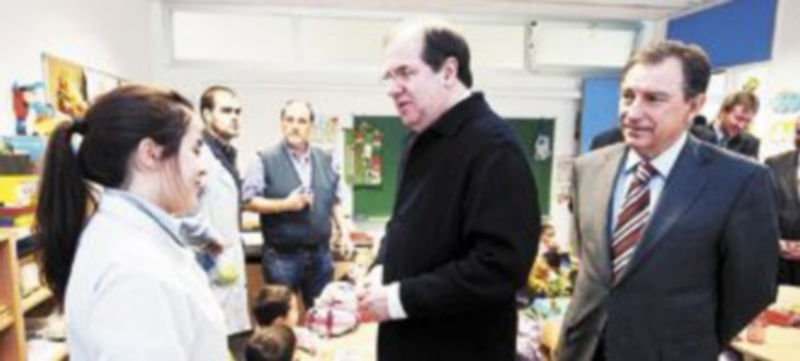 El presidente de la Junta (c) y el consejero de Educación