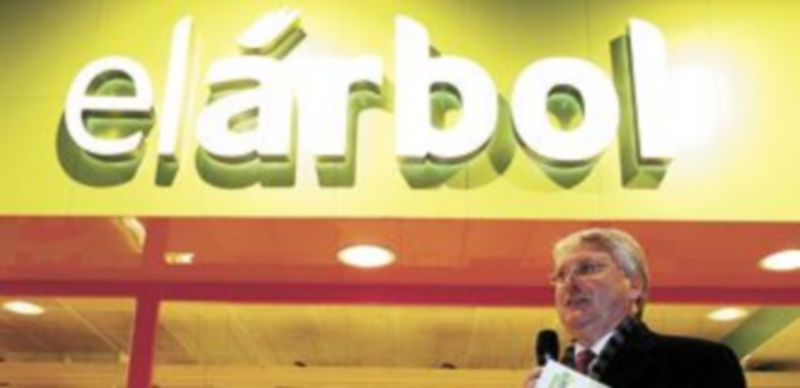 El consejero delegado de El Árbol