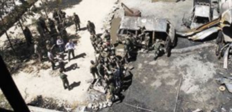 El atentado con bomba contra un cuartel militar de Damasco ocasionó graves daños materiales e hirió a tres personas. / Reuters