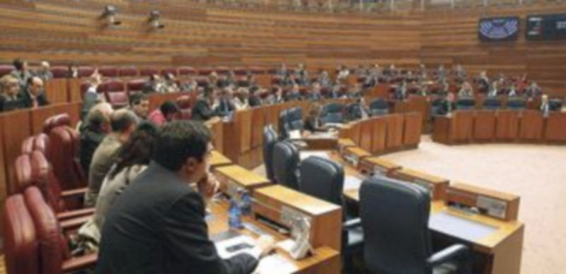 Crescencio Martín es el procurador del PP que declara más patrimonio 1 Ya está a disposición del público la declaración de bienes patrimoniales de cada uno de los miembros de las Cortes. / Ical