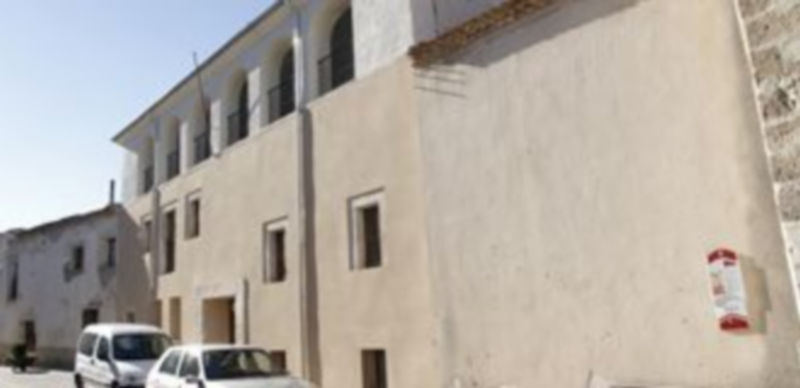 El Ayuntamiento adjudica la gestión del albergue de La Magdalena 1 La empresa se encargará del mobiliario de las instalaciones que revertirá en el Ayuntamiento. / Gabriel Gómez