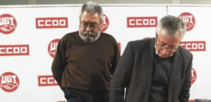 Cándido Méndez e Ignacio Fernández Toxo criticaron que la modificación en el reglamento laboral solo servirá para precarizar el trabajo. / Reuters