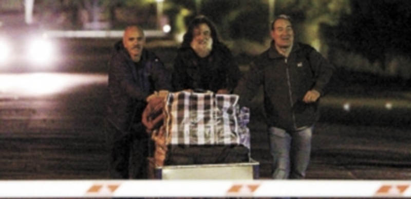 Tres etarras salen de la cárcel de Herrera de La Mancha. / La Tribuna de Ciudad Real