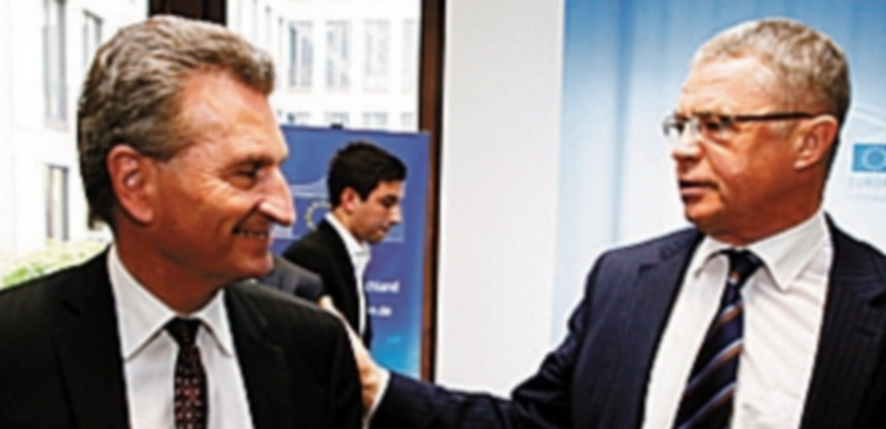 Medvedev y Oettinger (i).