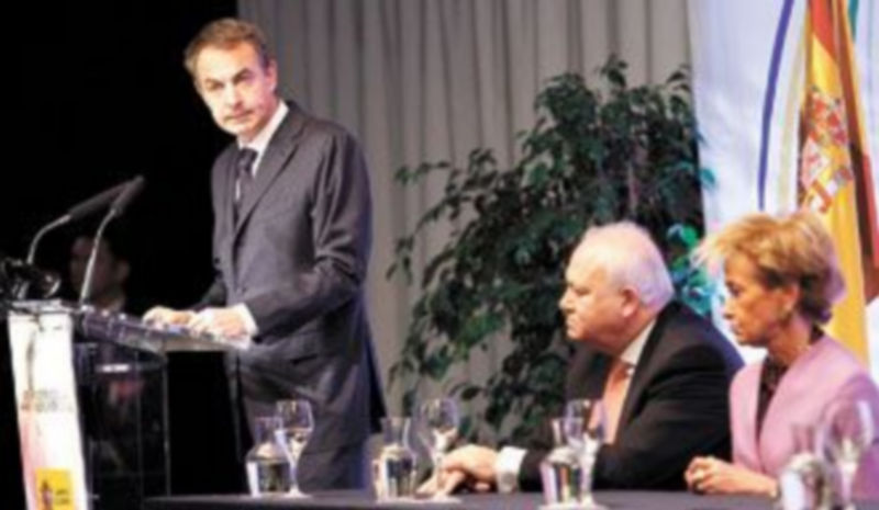 La vicepresidenta De la Vega y el titular de Exteriores