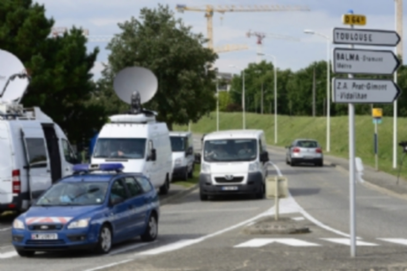 Los restos del avión fueron enviados a la ciudad de Tolouse entre fuertes medidas de seguridad para su estudio. / EFE