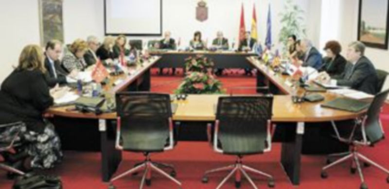 Castilla y León lidera un proyecto de cooperación entre parlamentos 1 El presidente de las Cortes