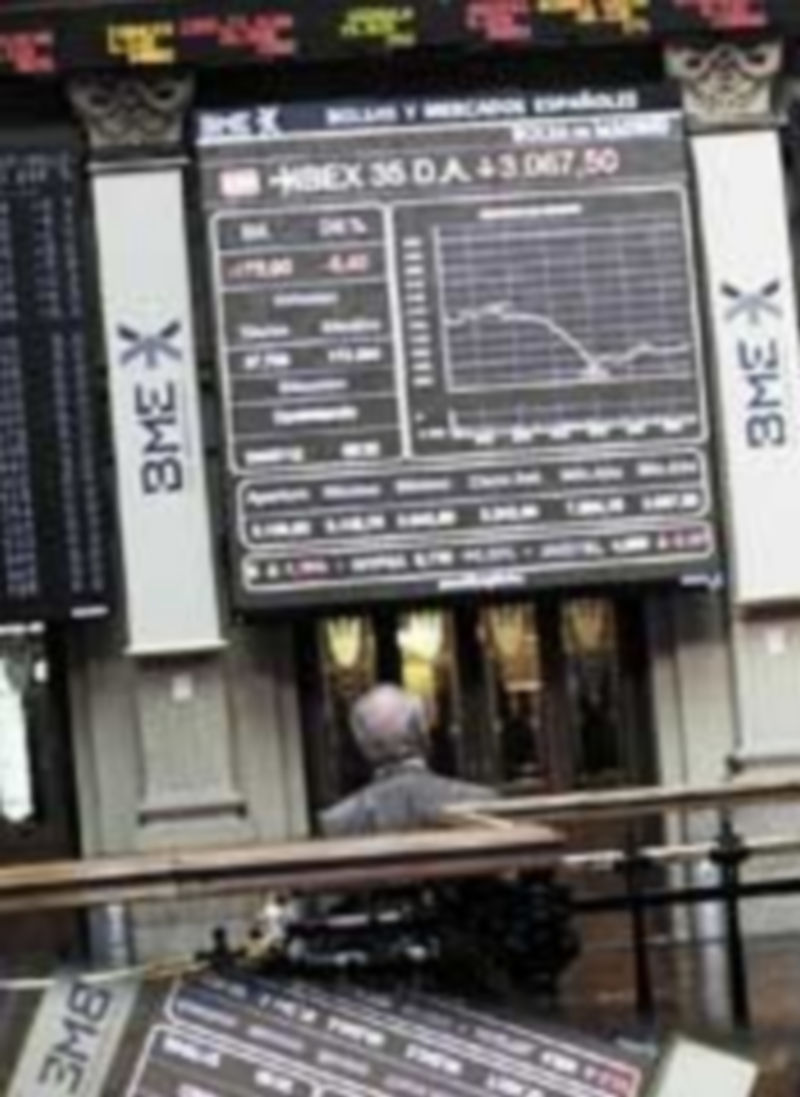 El Ibex35 cerró resistiendo por encima de la cota de los 6.100 puntos. / reuters
