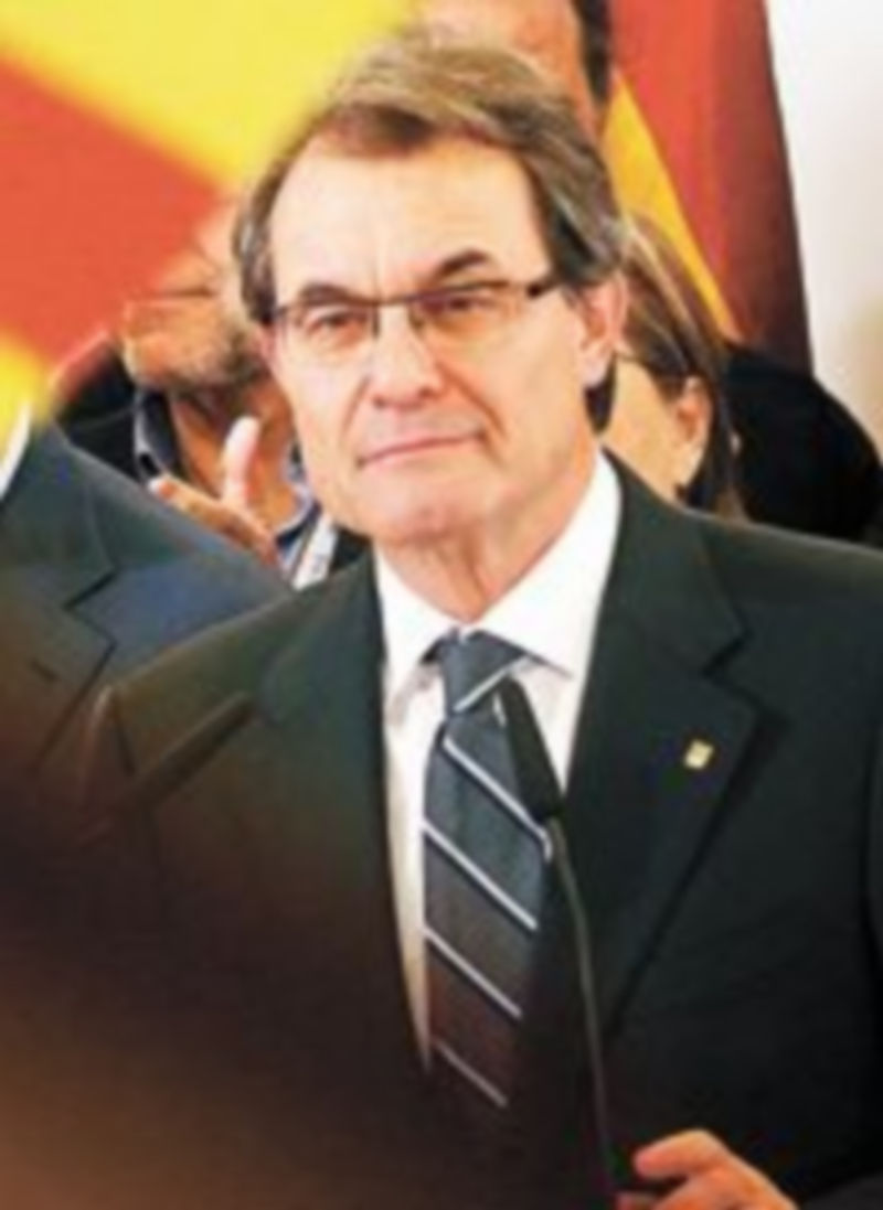 Artur Mas logró el apoyo de ERC para gobernar en Cataluña