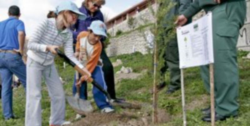 Los más pequeños son el público objetivo de este programa de conocimiento de la naturaleza de la comarca. / Gabriel Gómez