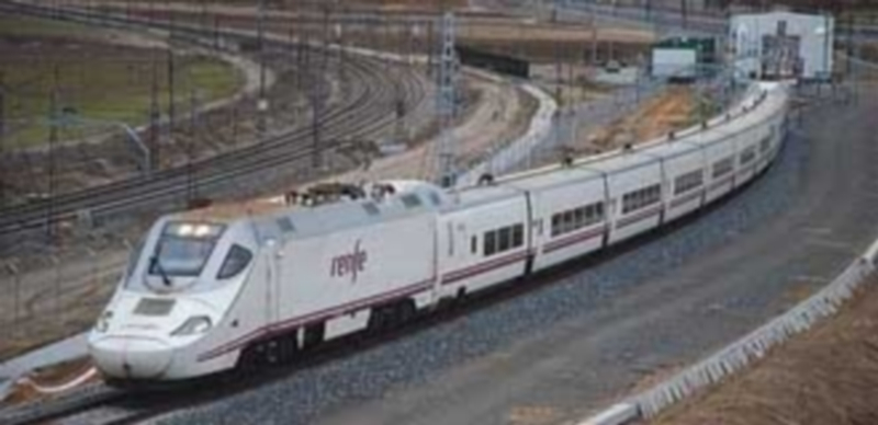 Entre enero y agosto los servicios comerciales de Renfe transportaron 20