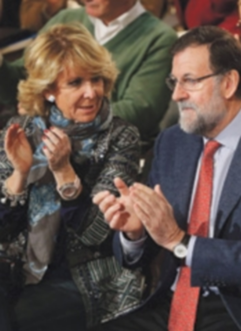 Mariano Rajoy y la presidenta del PP de Madrid