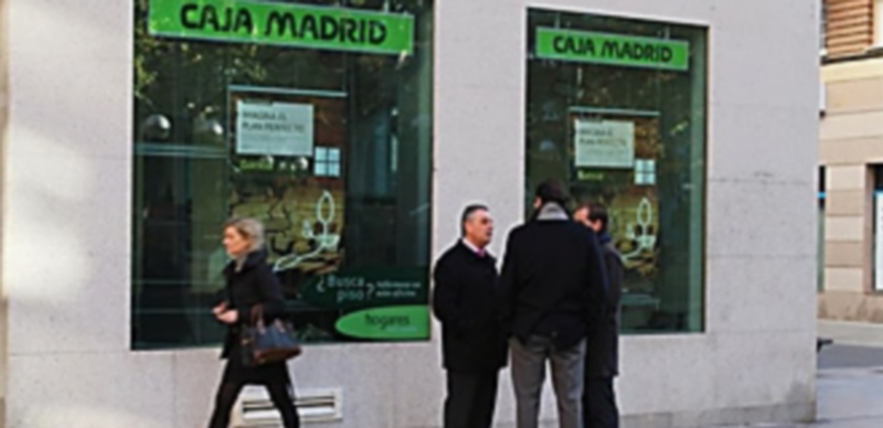 El juez Andreu mantiene imputados a 82 exmiembros de la entidad. / E. P.