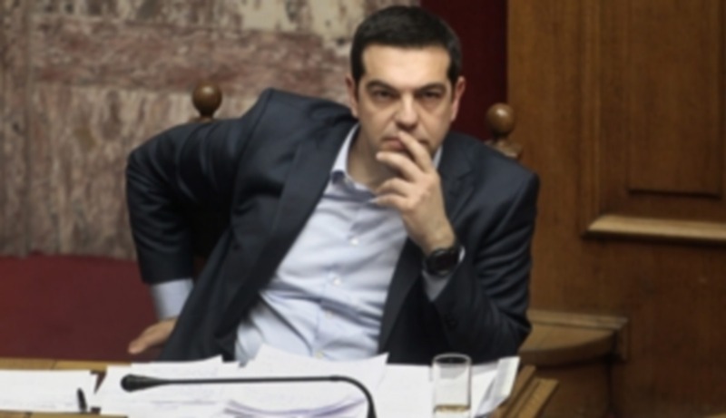 El primer ministro griego Alexis Tsipras durante una de las sesiones plenarias del parlamento griego. / EFE