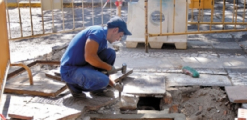 La Estrategia de Emprendimiento y Empleo Joven recoge cien medidas para fomentar el trabajo juvenil en España. / Juan Martín