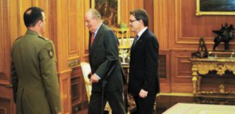 Don Juan Carlos mantuvo ayer una reunión oficial con el presidente de la ‘Generalitat’. / AFP