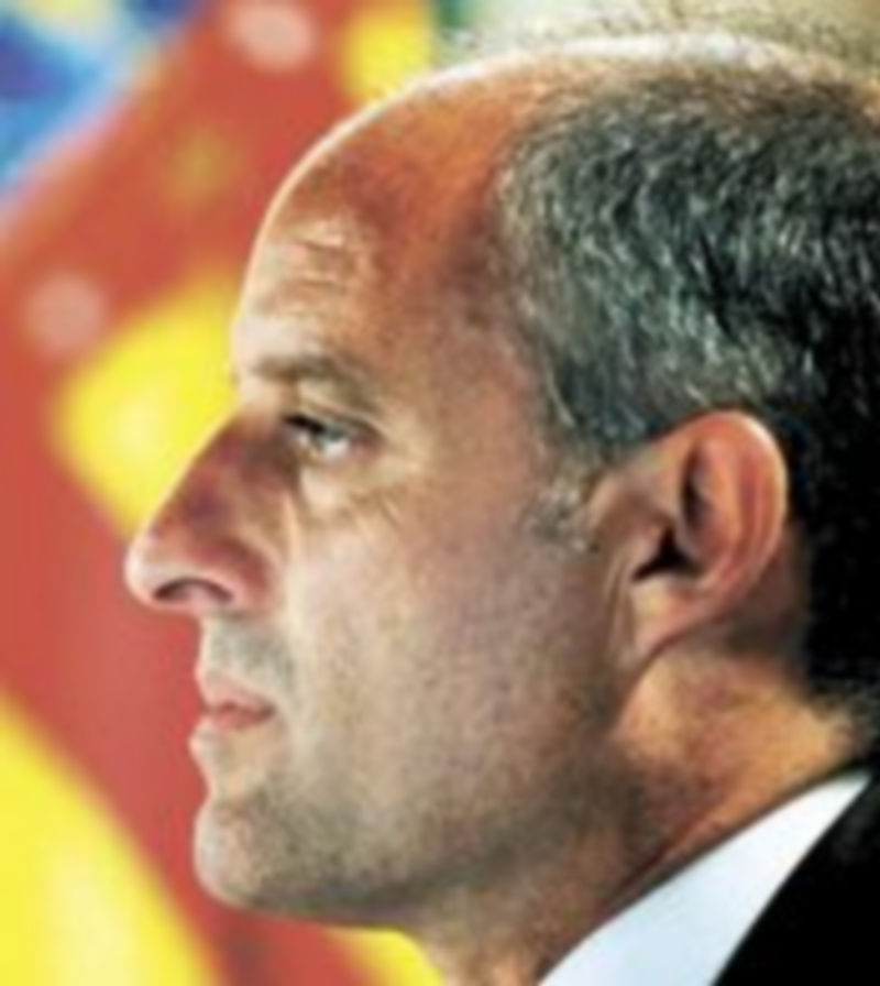 Francisco Camps decidió dimitir de su cargo de ‘president’ de la ‘Generalitat’ valenciana contra todo pronóstico. La noticia incluso sorprendió al propio Rajoy. / Efe