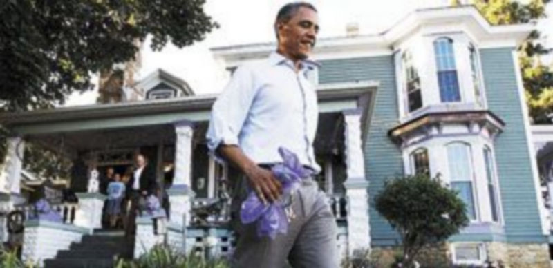 El presidente de EEUU pasea por un municipio de Iowa