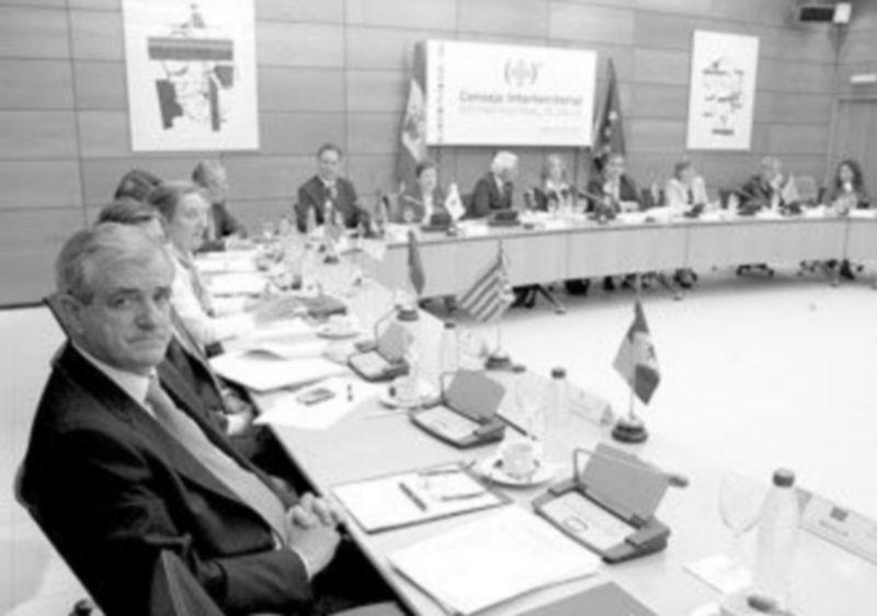 El consejero de Sanidad de Castilla y León asiste a la sesión extraordinaria del Consejo Interterritorial de Salud. / ICAL