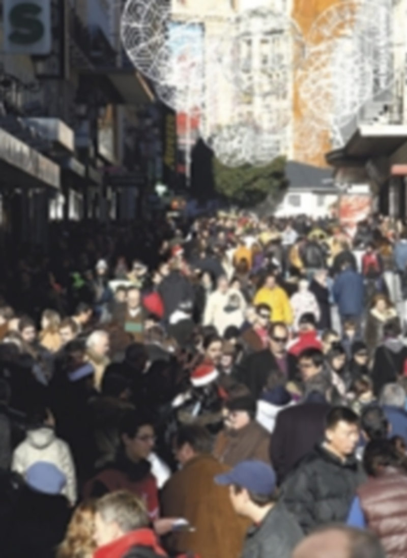 La calle Preciados de Madrid es una de las zonas comerciales urbanas más transitadas de España. / Europa Press