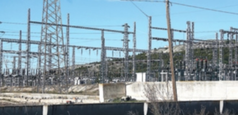 La luz es uno de los suministros más caros para los consumidores. / Europa Press