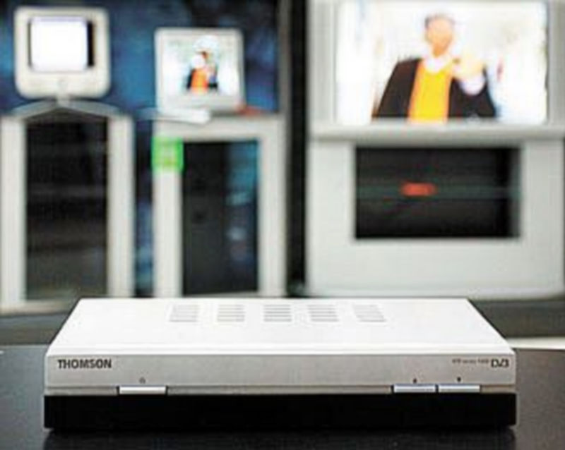 Los diferentes canales de televisión tendrán que apostar firme por su futuro con la llegada de la TDT. / C.M.