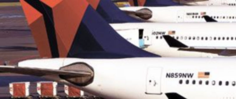 Un avión ‘Airbus A330’ con 278 pasajeros a bordo vivió un momento de tensión tras las amenazas del detenido de hacer volar la aeronave. / EFE