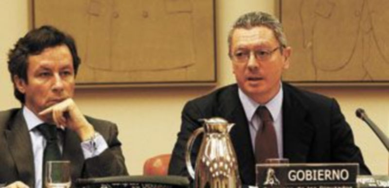 El ministro Gallardón (d)