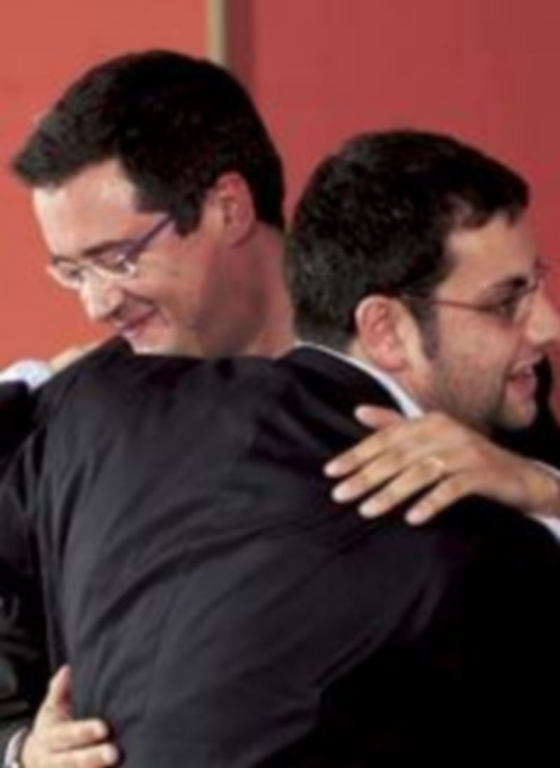 Óscar López (I) e Iban García durante un acto electoral de los comicios autonómicos y locales de 2011./ ICAL