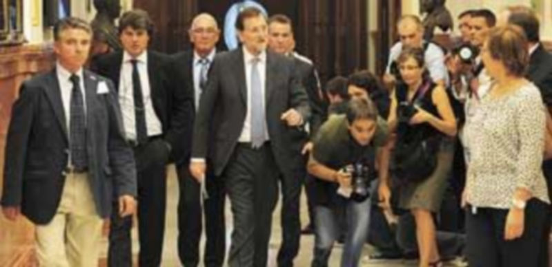 El líder de los ‘populares’ recibió a lo largo de la jornada dos buenas noticias