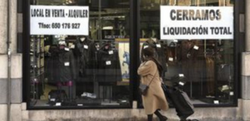 Uno de los establecimientos comerciales afectados por la crisis en la capital vallisoletana. / Miriam Chacón (Ical)