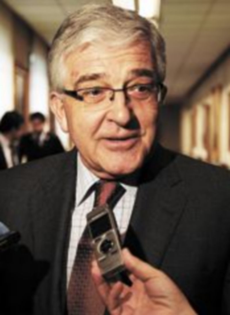 Gonzalo Moliner recalca que la propuesta del Ejecutivo se «acomoda» a la legislación de la UE. / E. Press