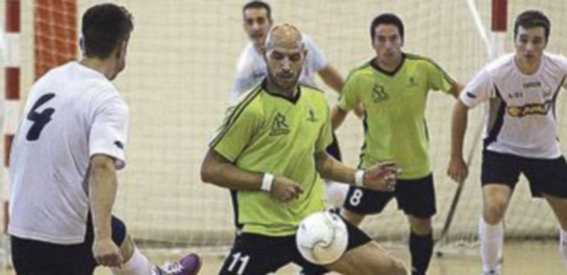 Jugada de un encuentro anterior del Cuéllar Cojalba en Santa Clara. / G. GÓMEZ