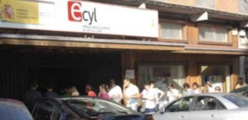 Un total de 2.106 personas percibieron en mayo un subsidio por desempleo en la provincia. / Elena Peña