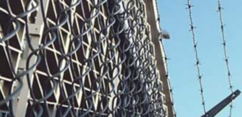 Un preso herido por otro con unas tijeras reclama una indemnización 1 La agresión tuvo lugar hace un año y el juicio se espera para enero de 2016. / E.P.