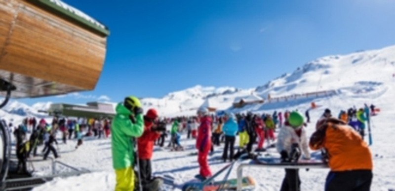 Las estaciones de esquí como la de Baqueria Beret son los principales afluentes de turismo en invierno. / E.P.